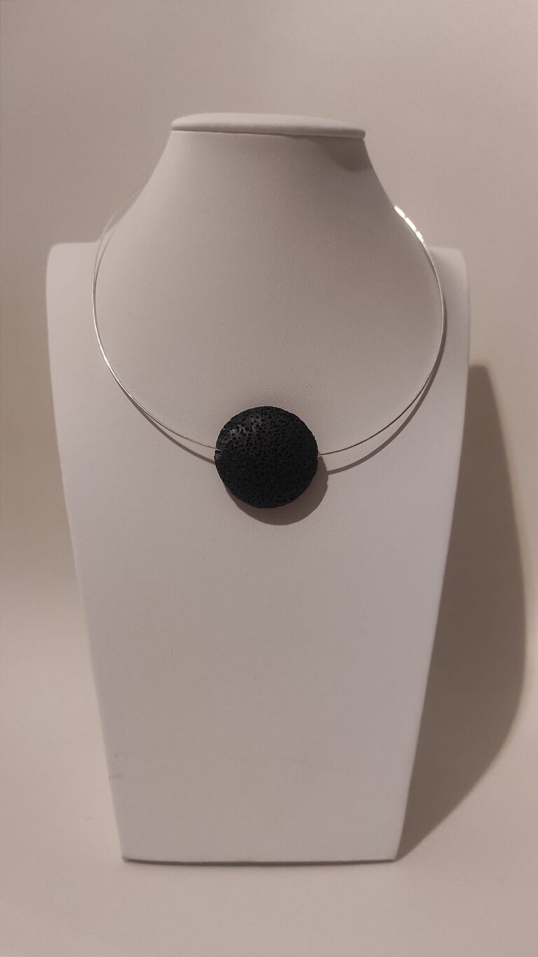 lova necklace
